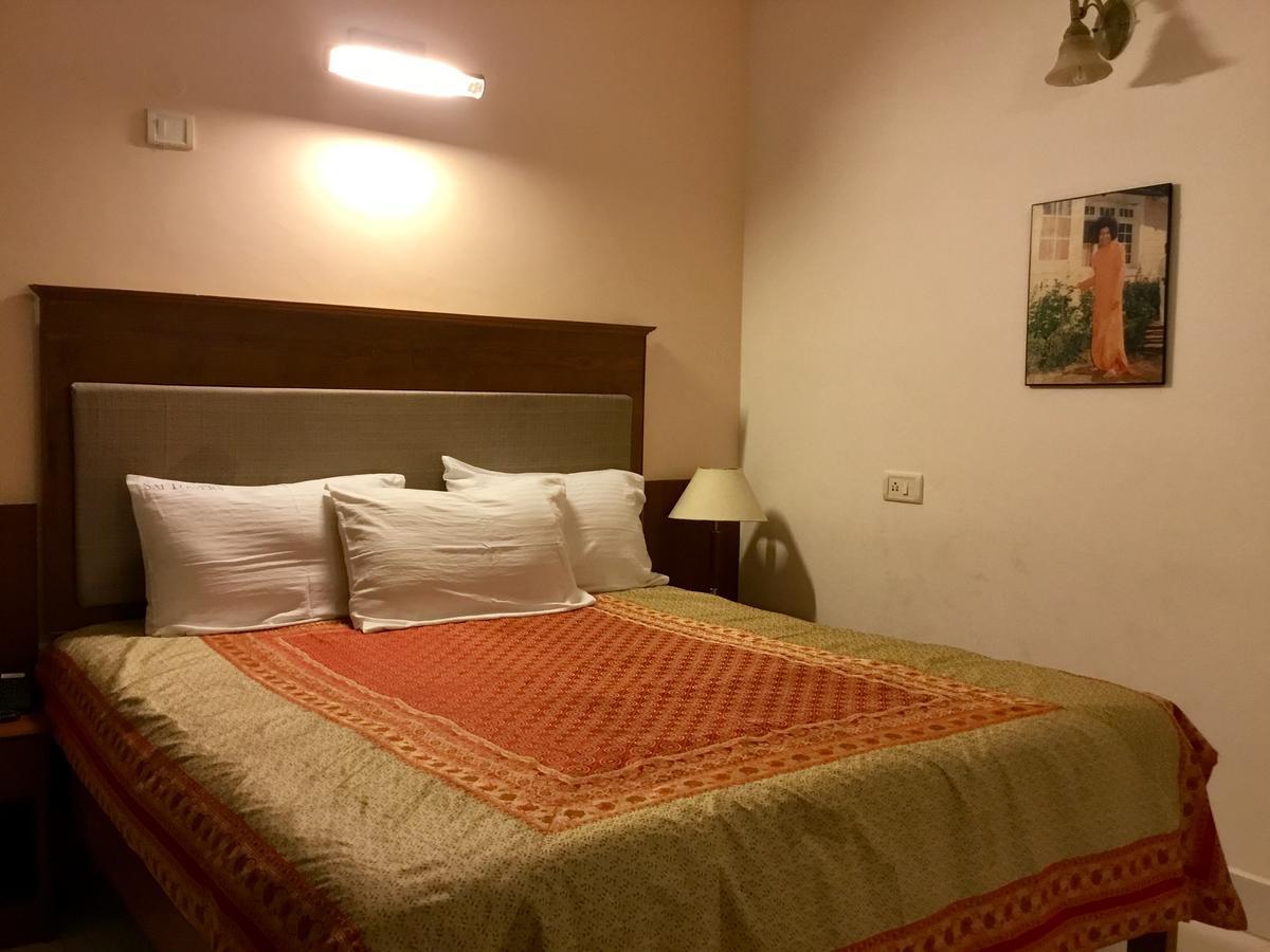 Sai Towers Hotel Puttaparthi Exterior foto