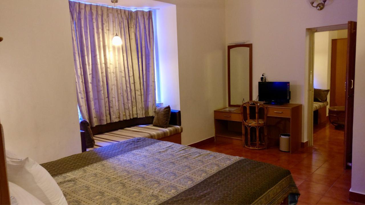 Sai Towers Hotel Puttaparthi Exterior foto